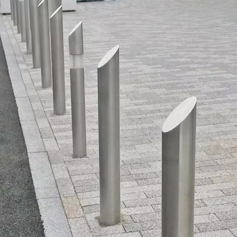Public Traffic Safety Bollards - Home Security Bollards 评论和价格
