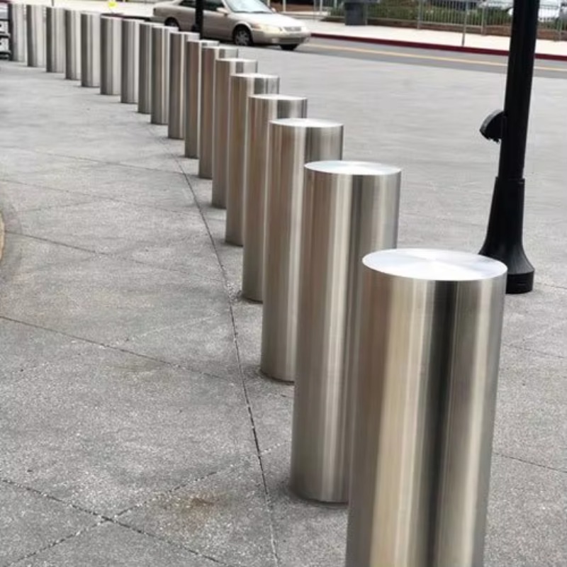 Public Traffic Safety Bollards - Home Security Bollards 评论和价格